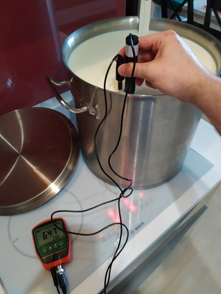 D'une casserole de 5 litres à 6 employés en 18 mois en pleine pandémie : ouverture et revente d’une fromagerie en Russie. (1/5)