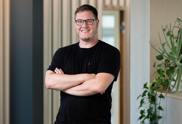 De la glace aux lignes de code : le parcours atypique de Samuel Coppey De la glace aux lignes de code : le parcours atypique de Samuel Coppey